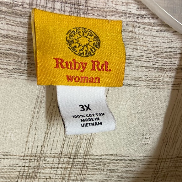 RUBY RD. WOMAN Plaid Button-Down Long Sleeve Light & Airy Plus Size 3X - Picture 3 of 3